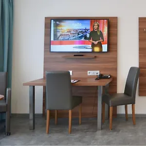Hotel Neu - Guesthouse&apartments
