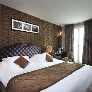Du Eugène 3*, Paris França